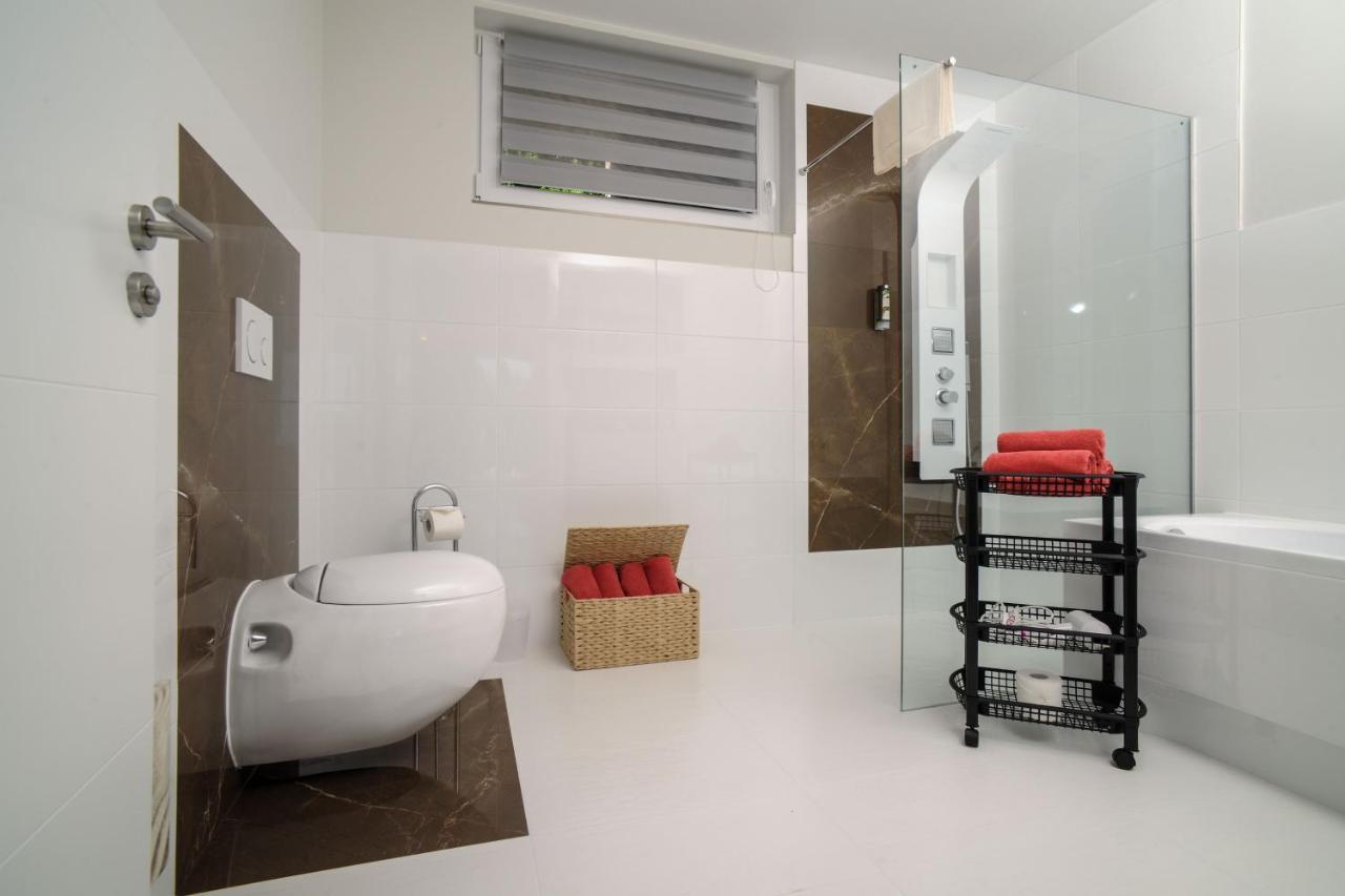 דירות ורניגרוד Designloft Sh 19 - Upgrade House מראה חיצוני תמונה